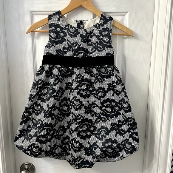 Crazy 8 Other - Girls formal dress, lace print, velvet bow waistline, bubble skirt, size 5T